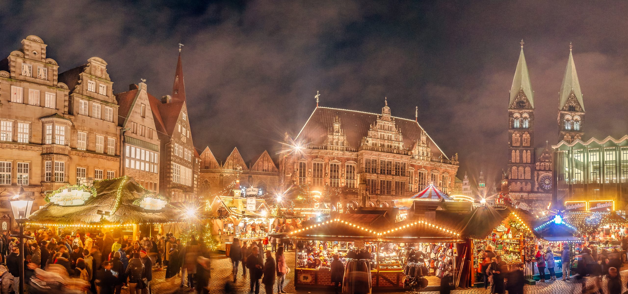 Der Bremer Weihnachtsmarkt auf dem Marktplatz.